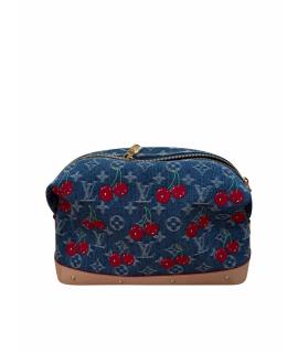 LOUIS VUITTON Косметичка