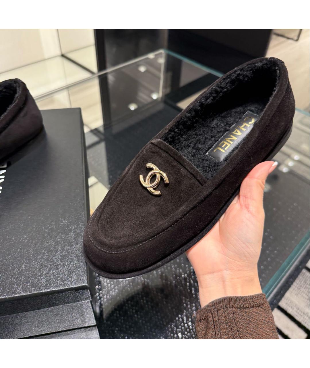 CHANEL Черные замшевые лоферы, фото 2