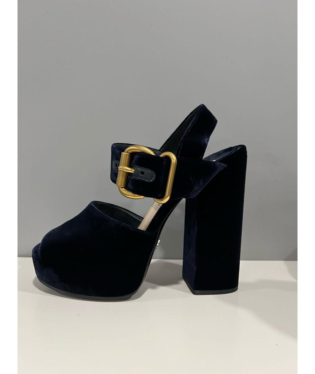 PRADA Темно-синие бархатные босоножки, фото 9
