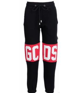 GCDS Спортивные брюки и шорты
