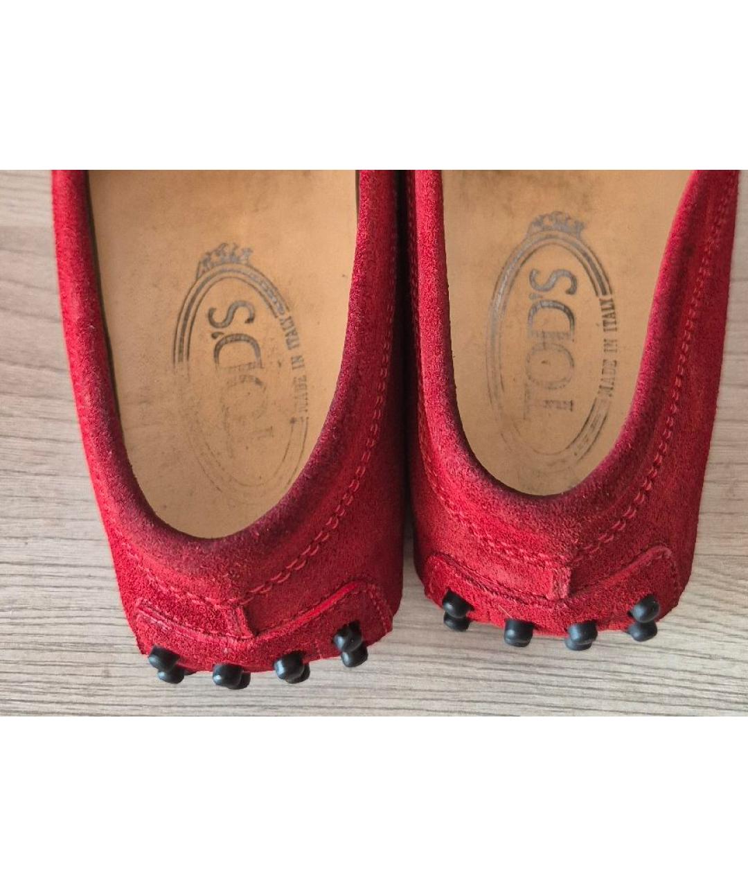 TOD'S Бордовые замшевые мокасины, фото 3