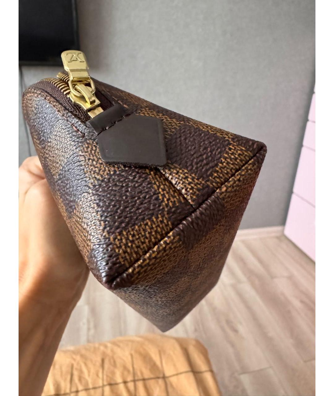 LOUIS VUITTON BEAUTY Коричневая кожаная косметичка, фото 2