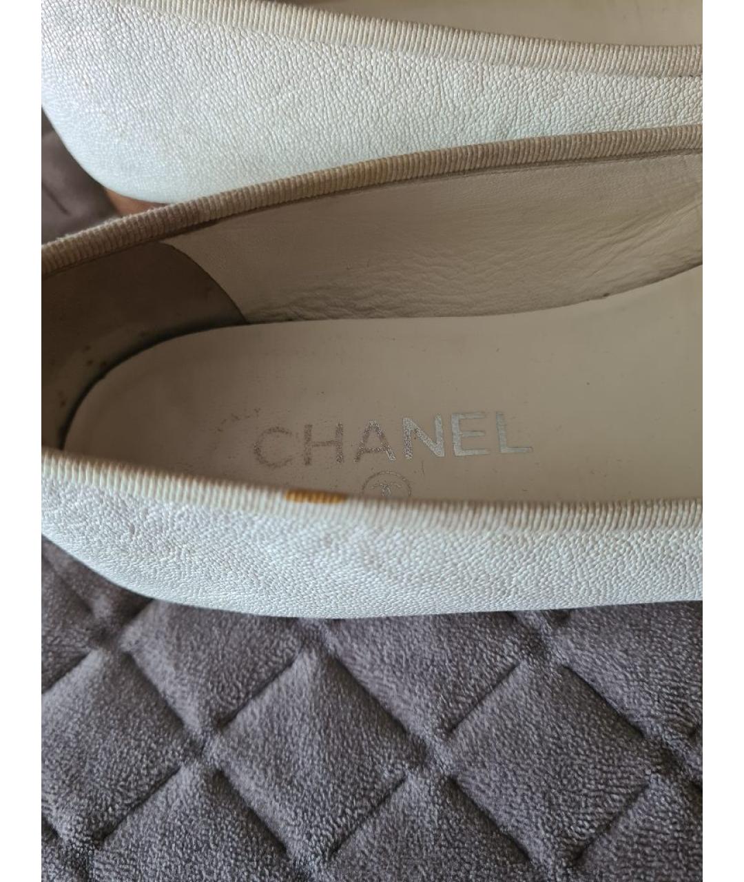 CHANEL Белые кожаные балетки, фото 4