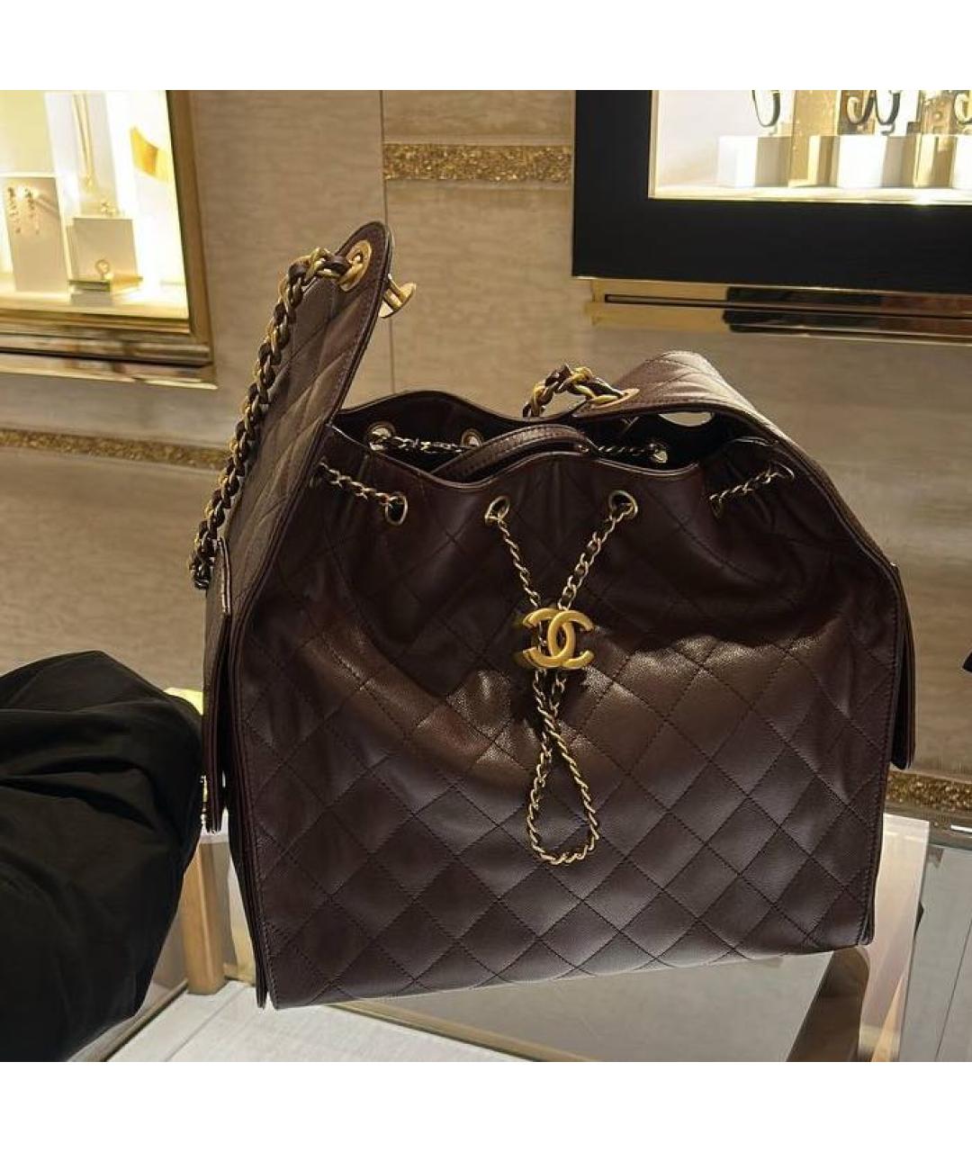 CHANEL Коричневая кожаная сумка тоут, фото 3