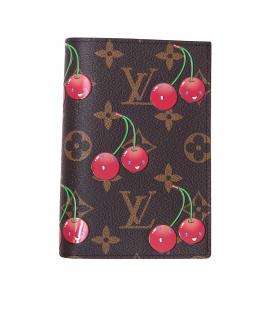LOUIS VUITTON Обложка/футляр