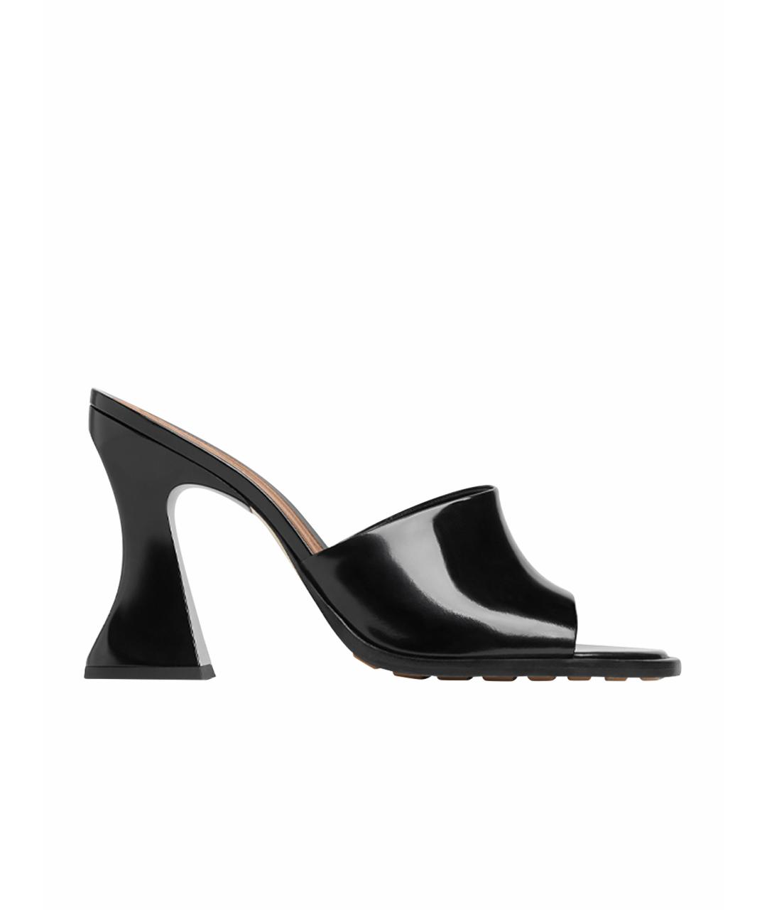 BOTTEGA VENETA Черные мюли из лакированной кожи, фото 1