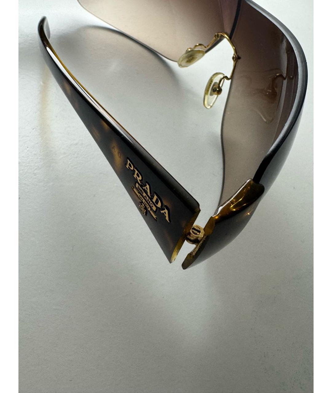 PRADA Коричневые пластиковые солнцезащитные очки, фото 3