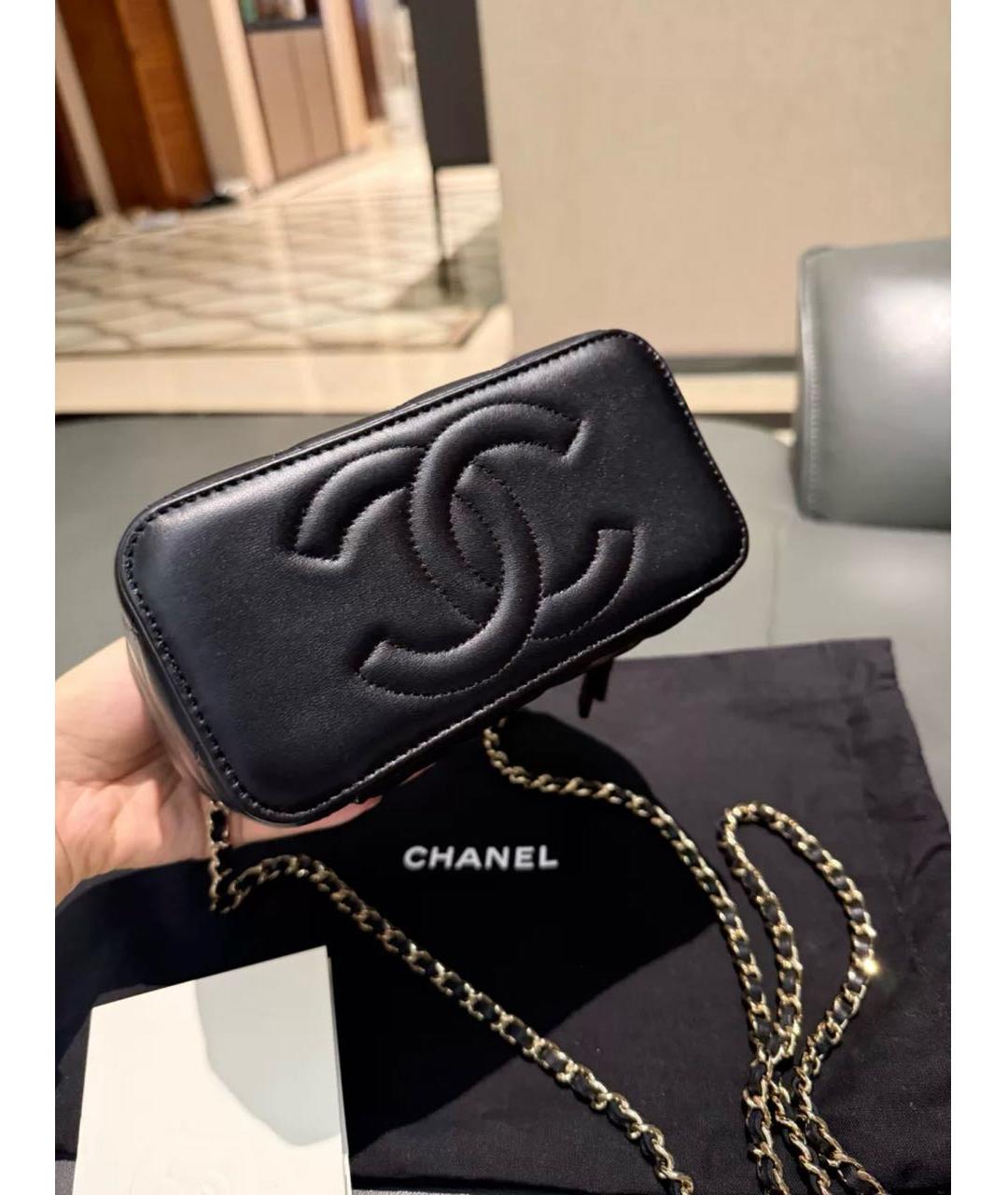 CHANEL Черная кожаная сумка с короткими ручками, фото 3