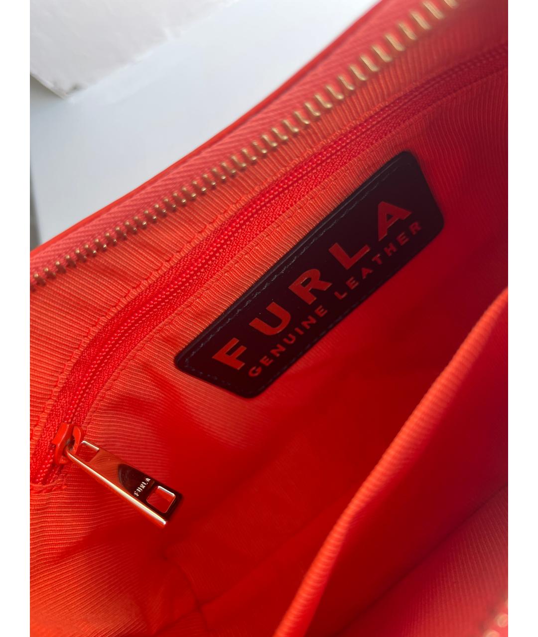FURLA Оранжевая кожаная сумка с короткими ручками, фото 5