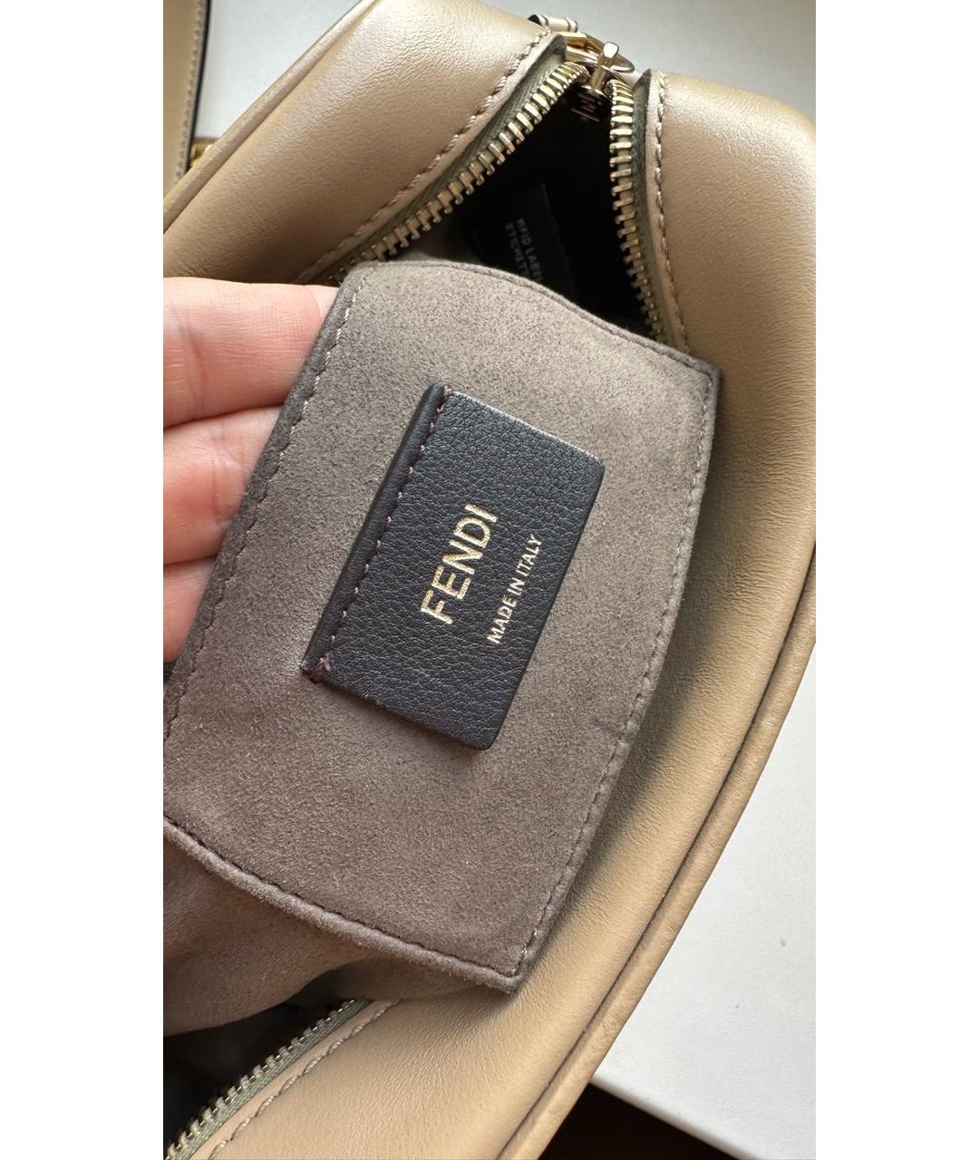 FENDI Бежевая кожаная сумка через плечо, фото 3