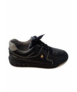 VALENTINO Низкие кроссовки / кеды