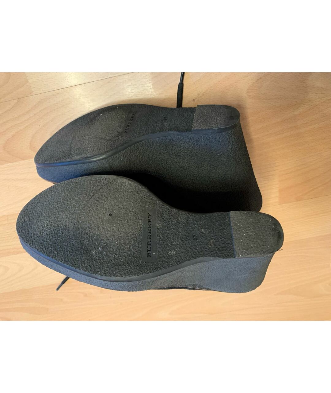 BURBERRY Черные нубуковые туфли, фото 5