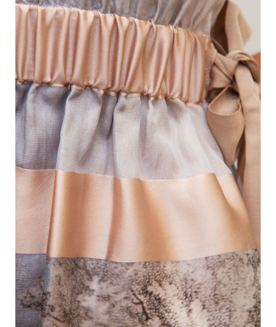 FENDI Бежевое шелковое повседневное платье, фото 4