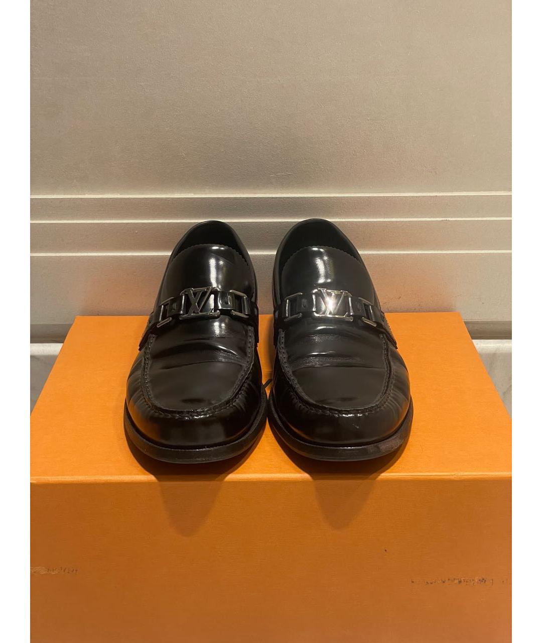 LOUIS VUITTON Черные лоферы из лакированной кожи, фото 2