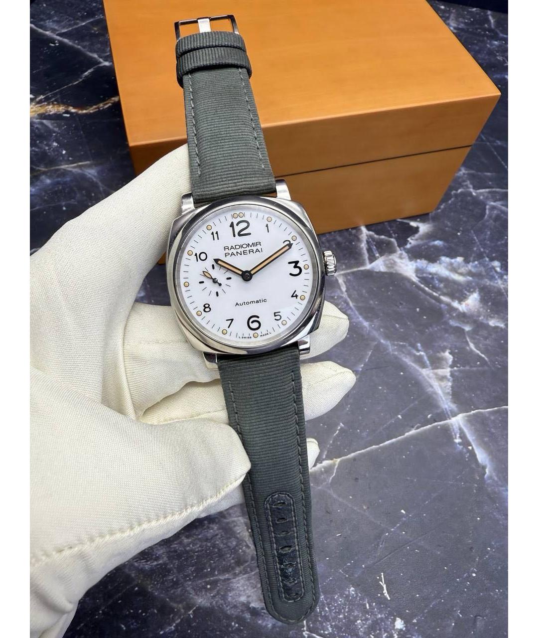 PANERAI Белые металлические часы, фото 9