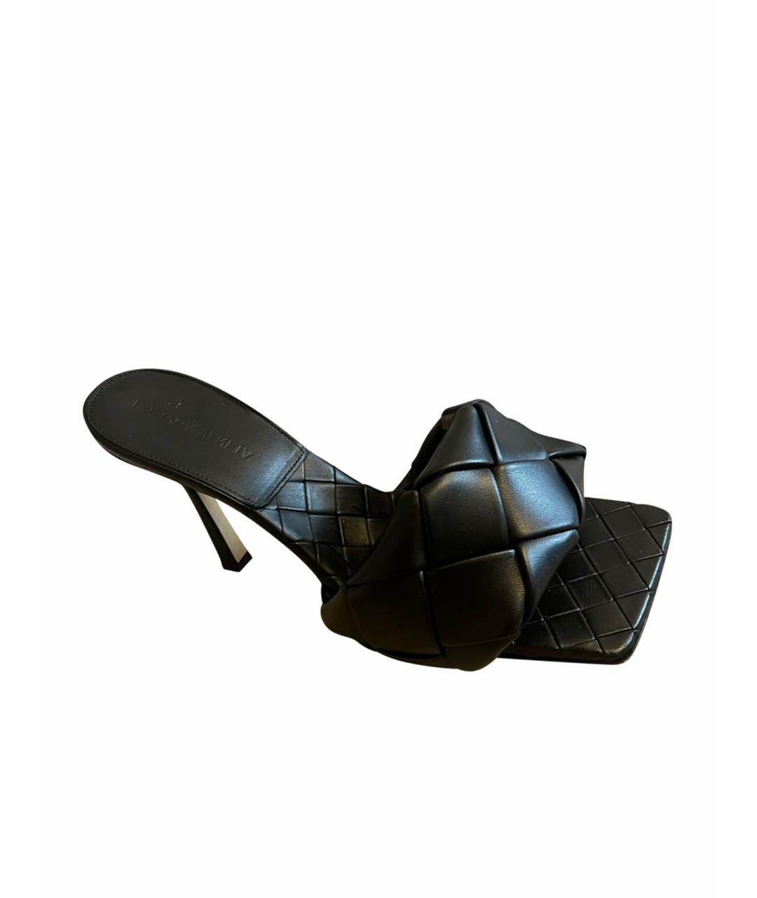 BOTTEGA VENETA Черные кожаные мюли, фото 1