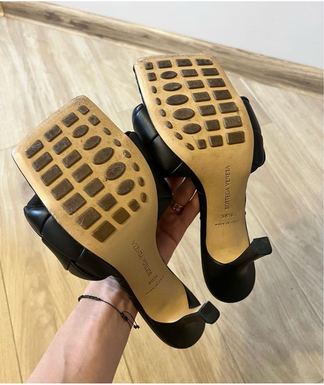 BOTTEGA VENETA Черные кожаные мюли, фото 6