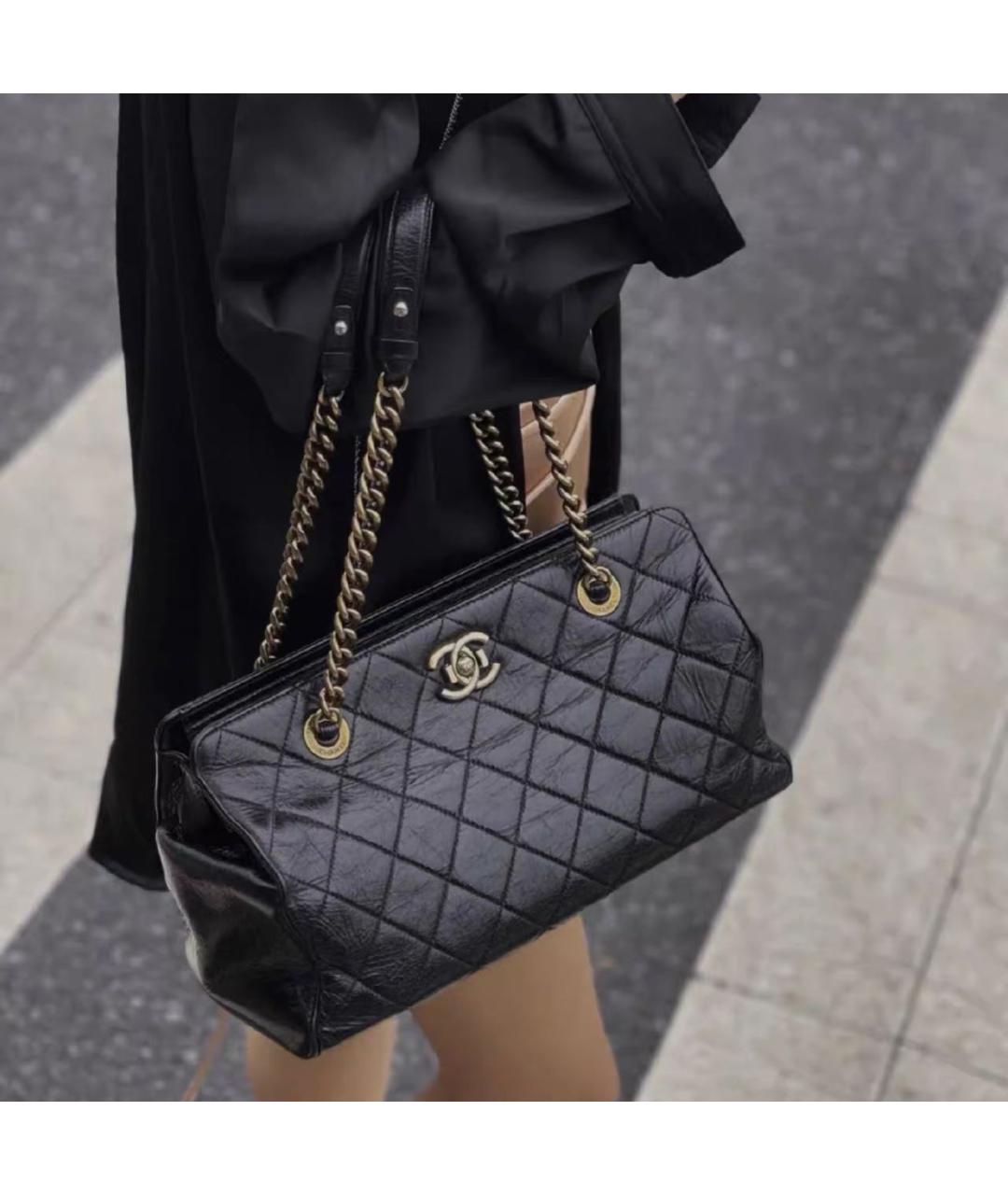 CHANEL Черная кожаная сумка тоут, фото 8