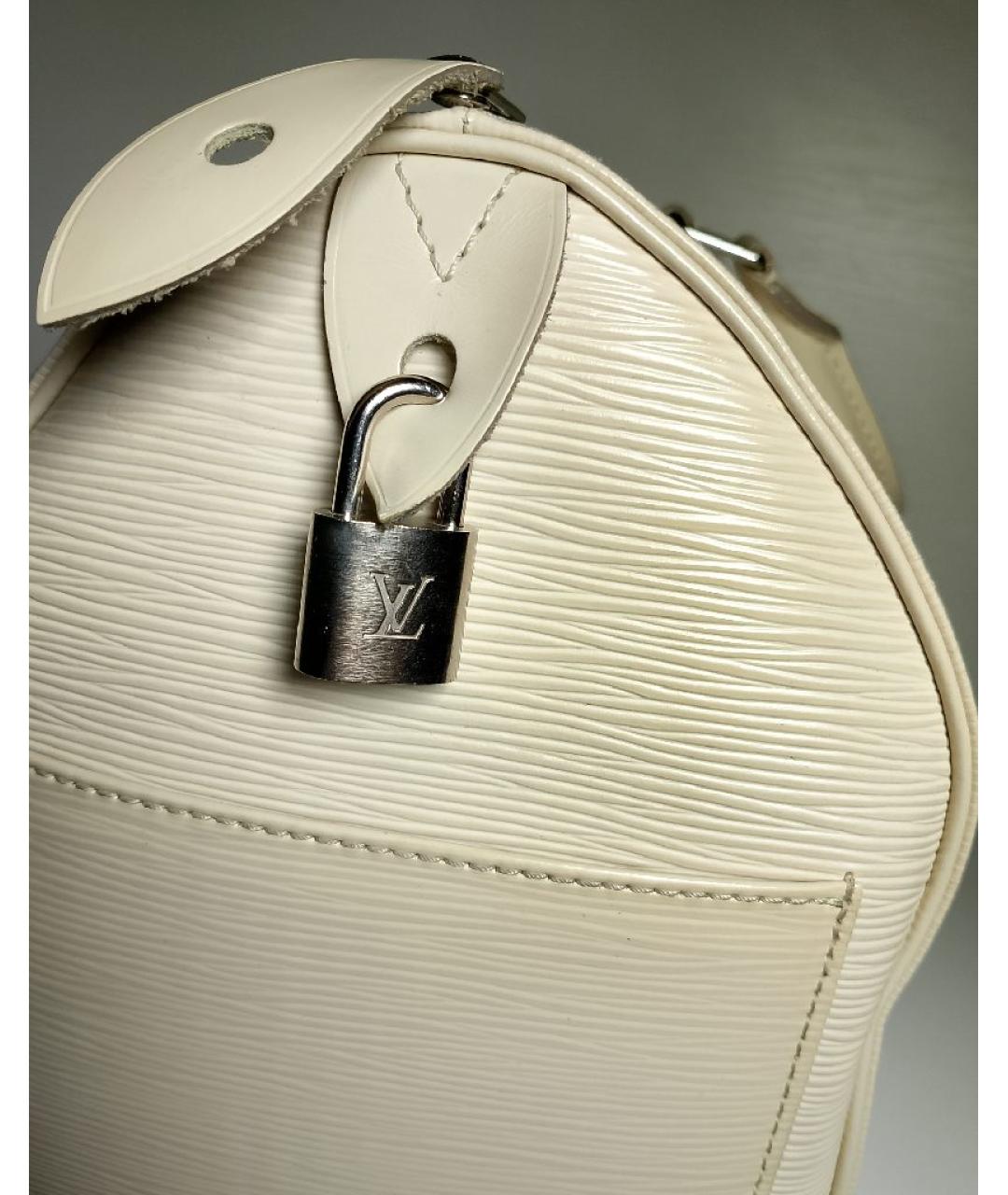 LOUIS VUITTON Белая кожаная сумка с короткими ручками, фото 9