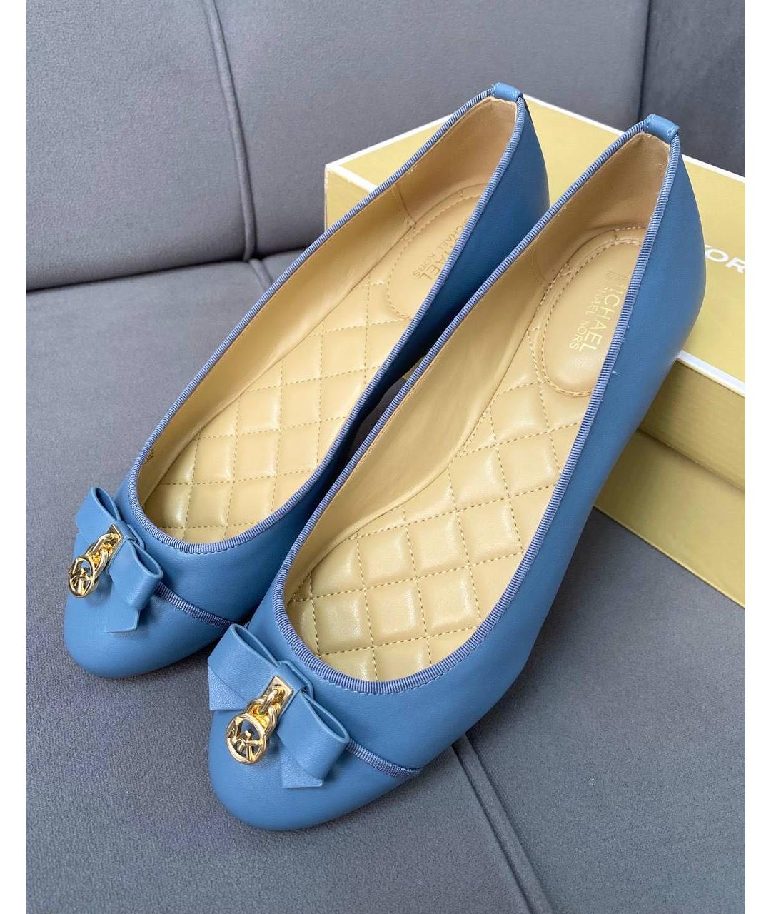 MICHAEL KORS Голубые балетки из искусственной кожи, фото 6
