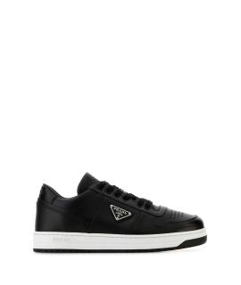 PRADA Низкие кроссовки / кеды