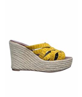 CHRISTIAN LOUBOUTIN Сабо