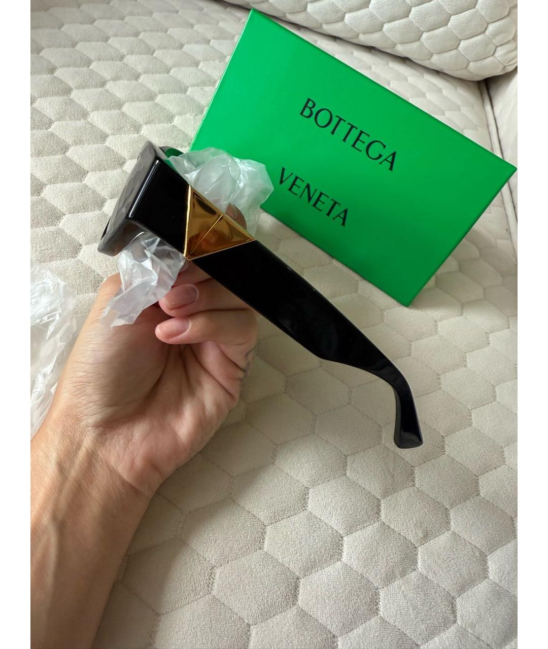 BOTTEGA VENETA Черные пластиковые солнцезащитные очки, фото 3