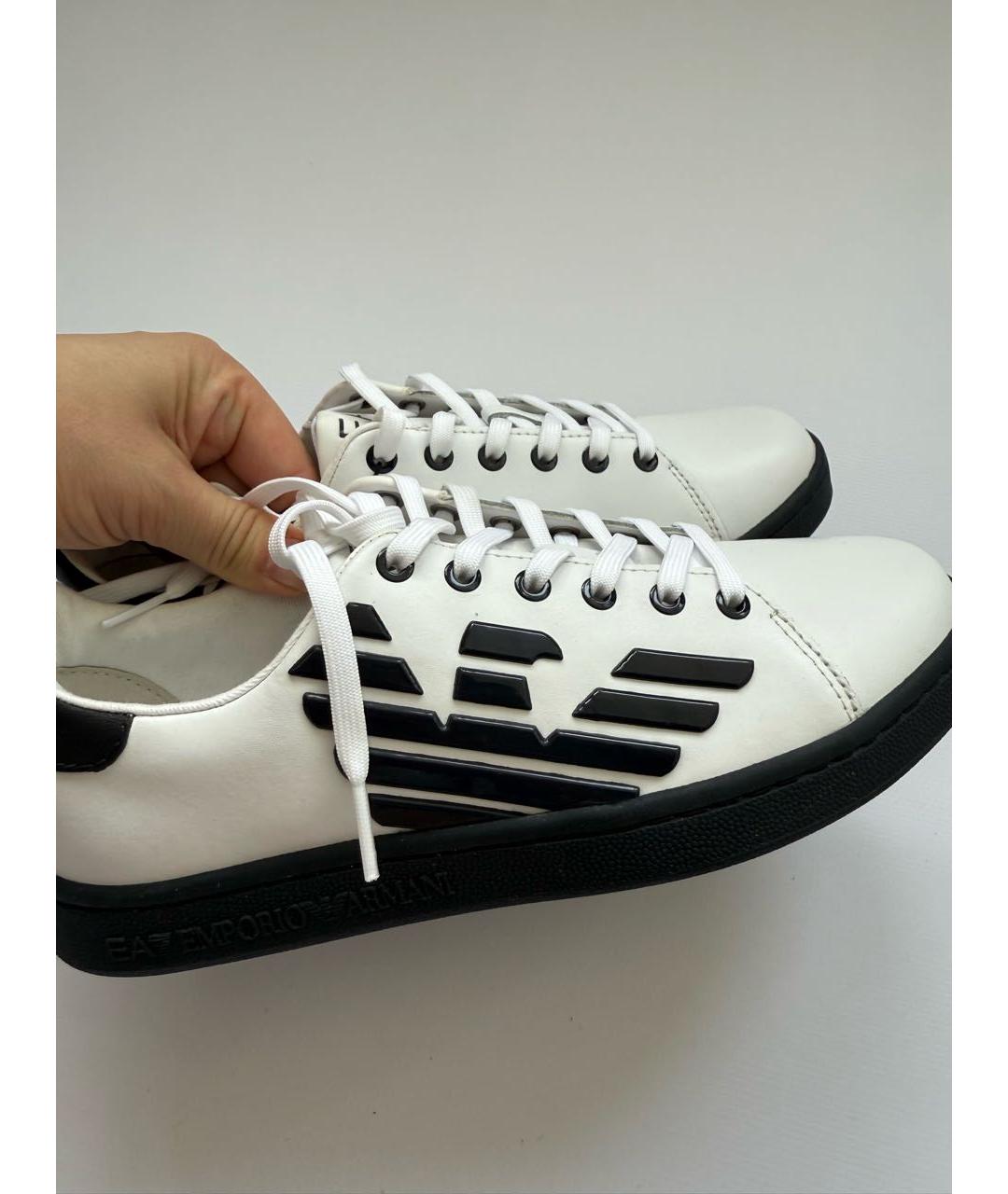 EMPORIO ARMANI Белые кроссовки из лакированной кожи, фото 9