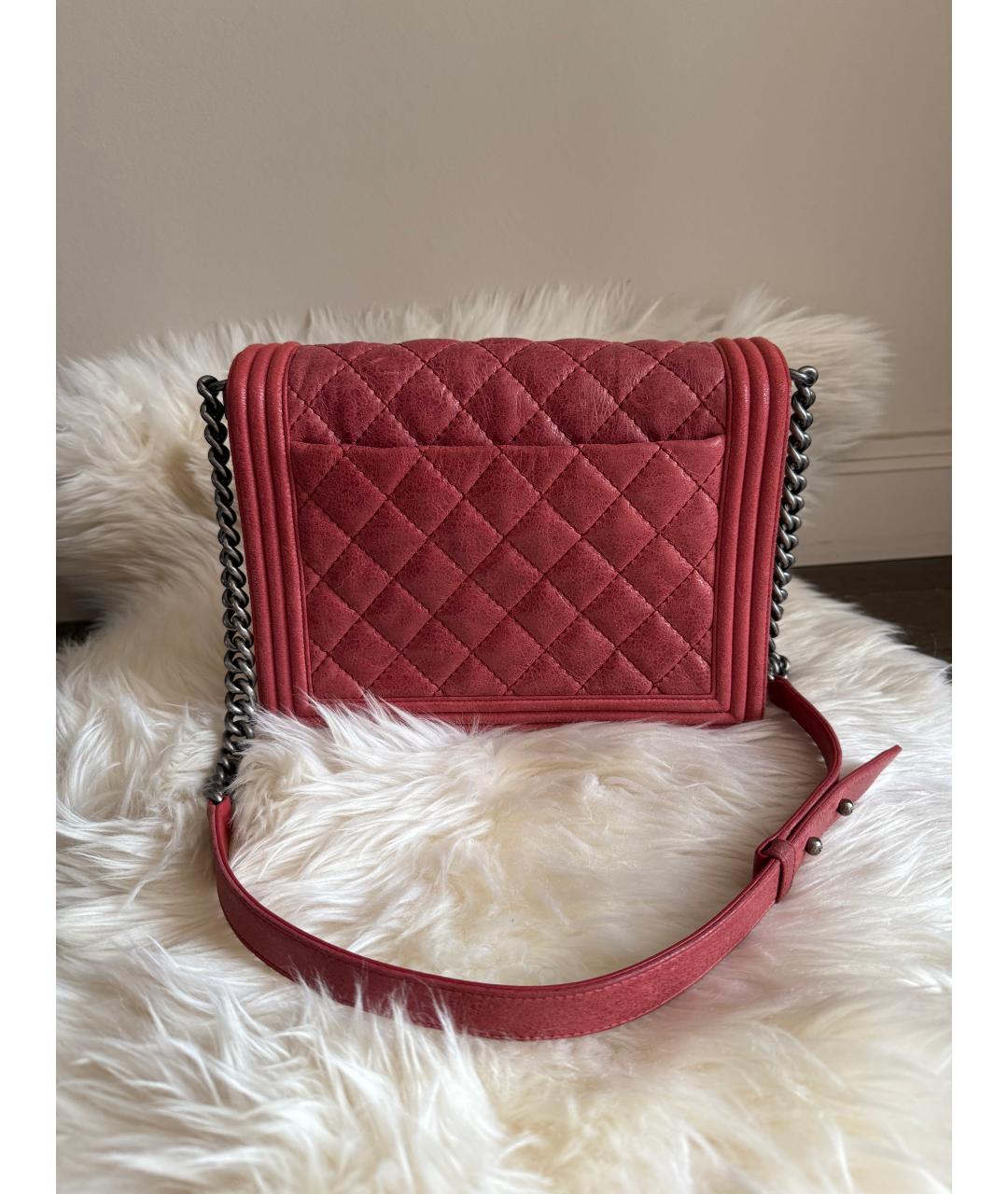 CHANEL Коралловая кожаная сумка через плечо, фото 3