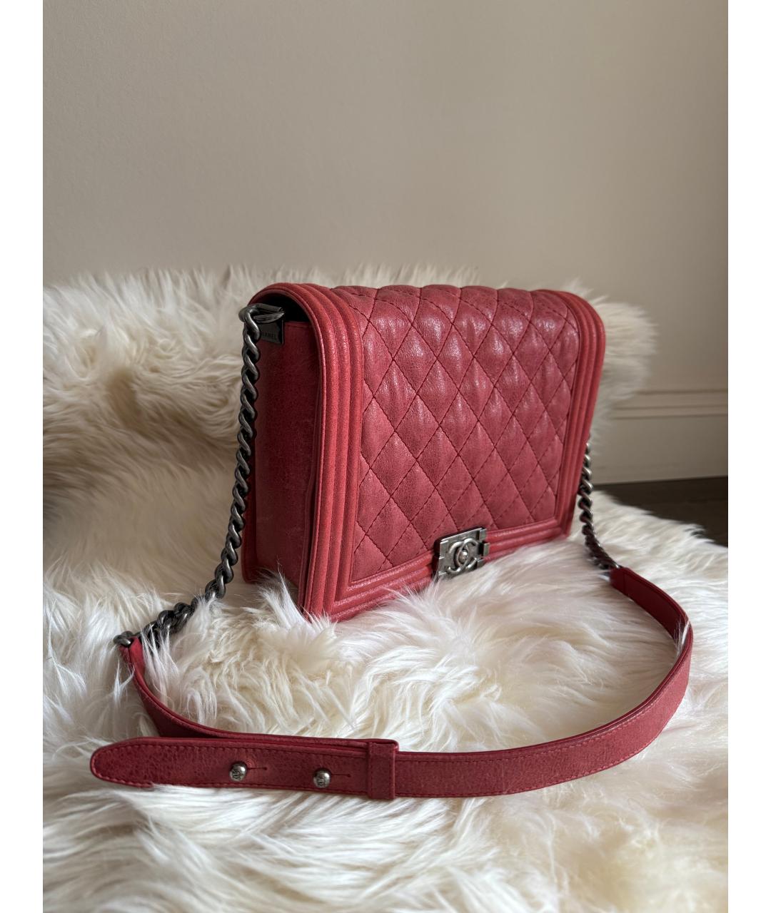 CHANEL Коралловая кожаная сумка через плечо, фото 2