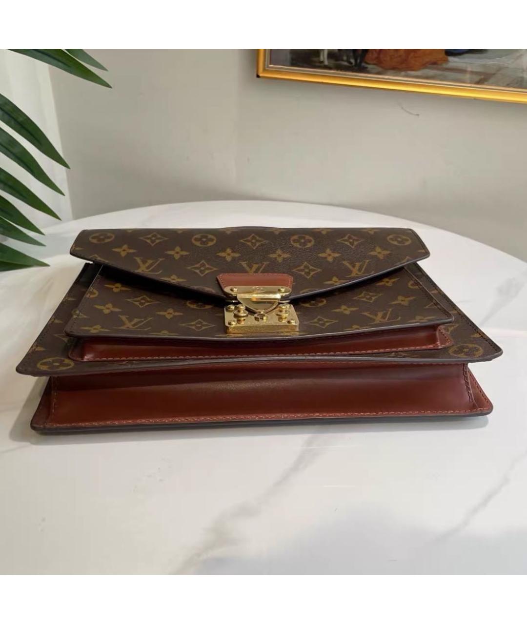 LOUIS VUITTON Коричневая кожаная сумка с короткими ручками, фото 6