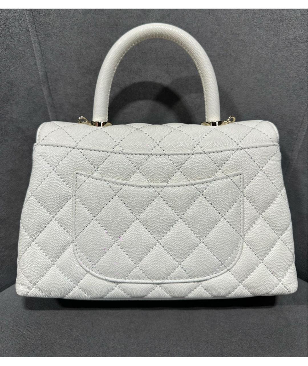 CHANEL Белая кожаная сумка с короткими ручками, фото 3
