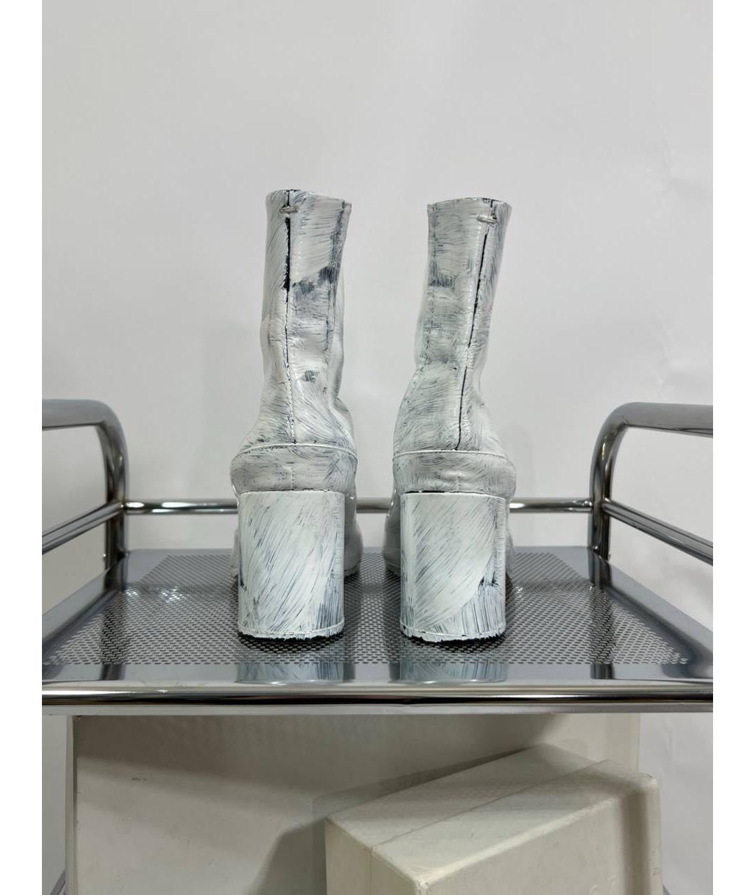 MAISON MARGIELA Белые ботильоны из лакированной кожи, фото 4