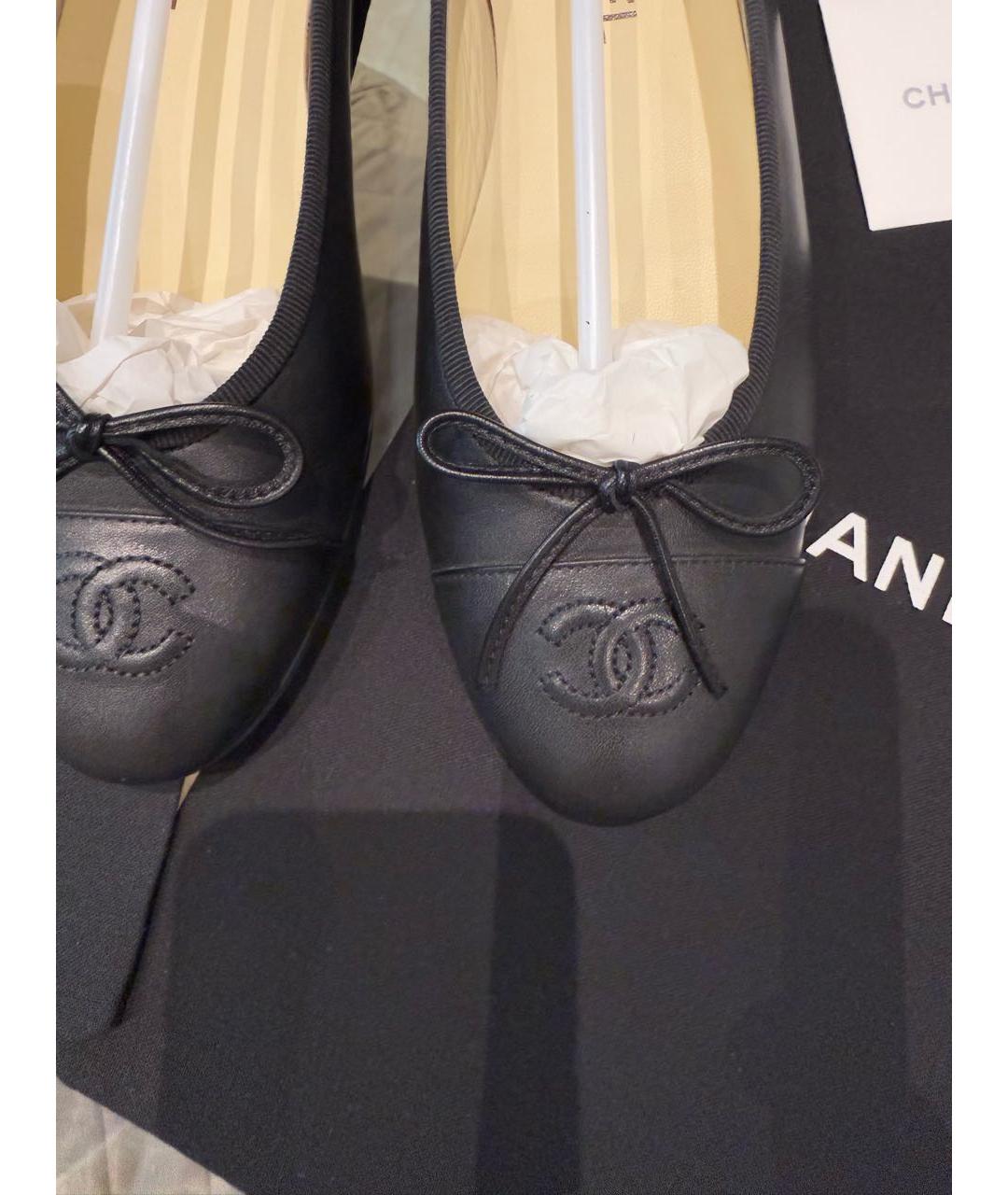 CHANEL Черные кожаные балетки, фото 3