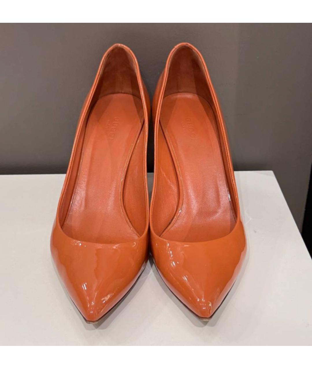 GUCCI Оранжевое туфли из лакированной кожи, фото 3