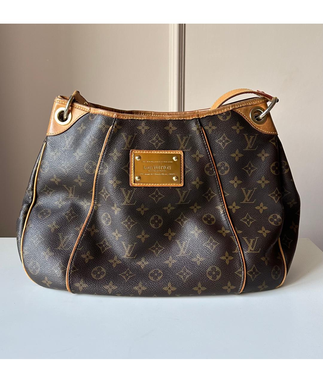 LOUIS VUITTON Коричневая кожаная сумка через плечо, фото 10