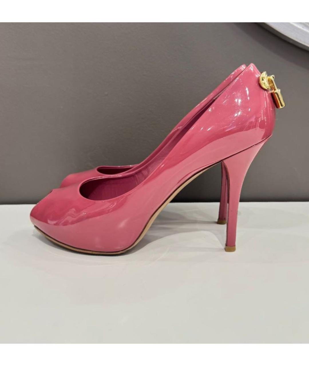 LOUIS VUITTON Коралловые туфли из лакированной кожи, фото 7