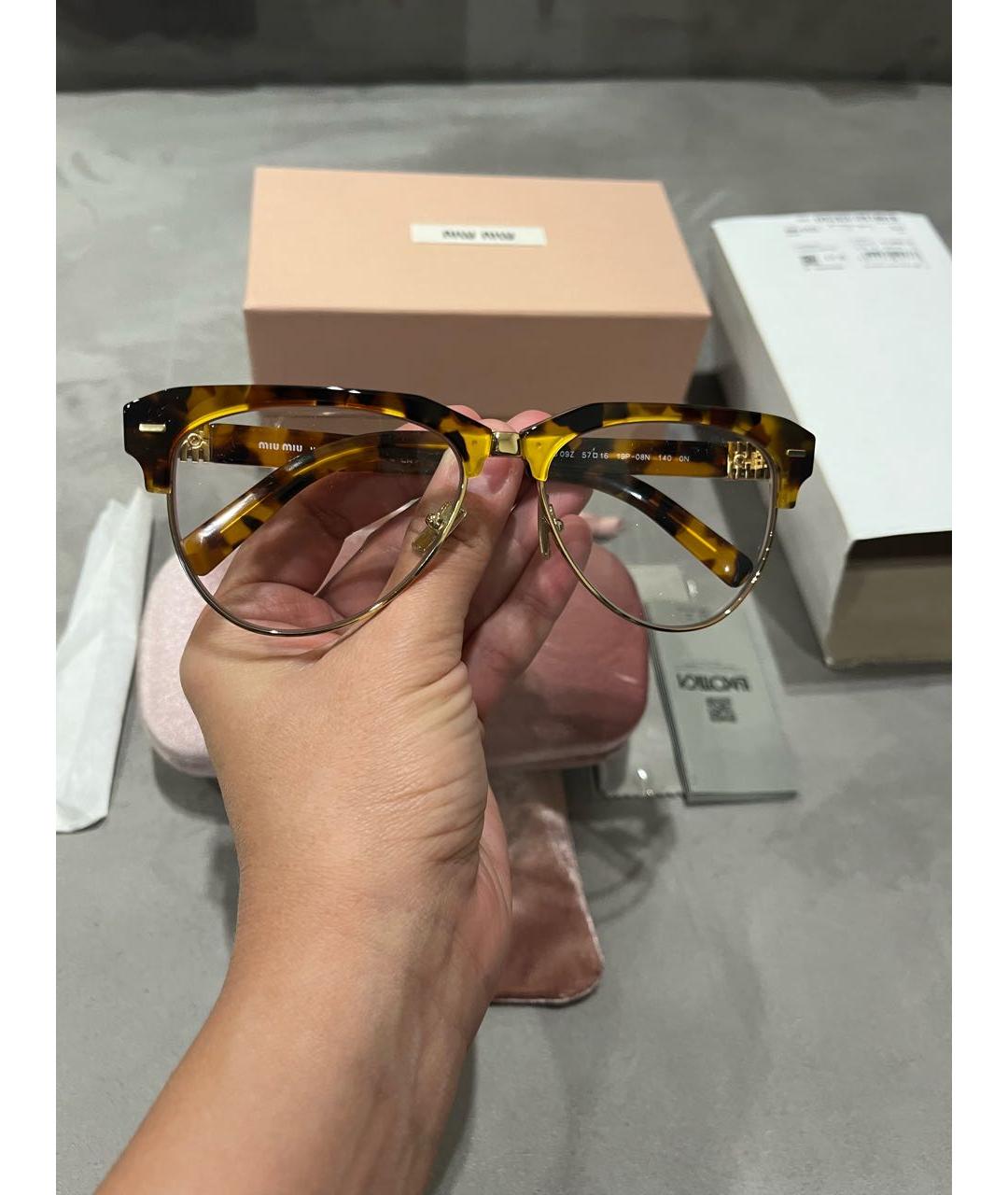 MIU MIU Коричневые пластиковые солнцезащитные очки, фото 7