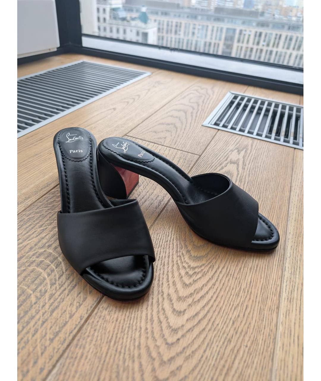 CHRISTIAN LOUBOUTIN Черные кожаные мюли, фото 3