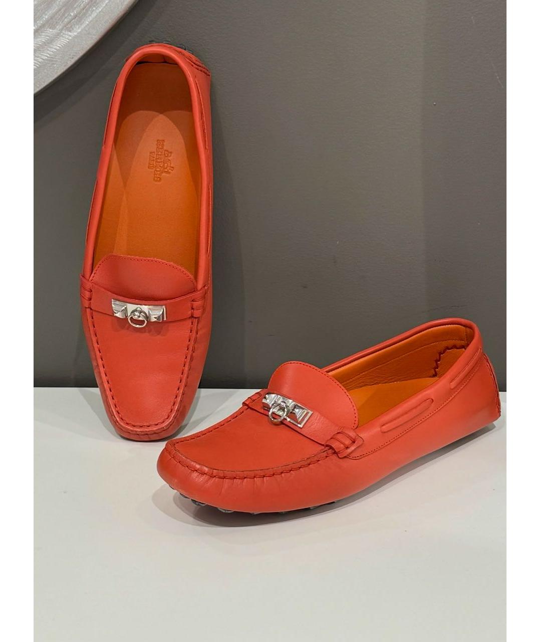 HERMES Оранжевое кожаные мокасины, фото 7