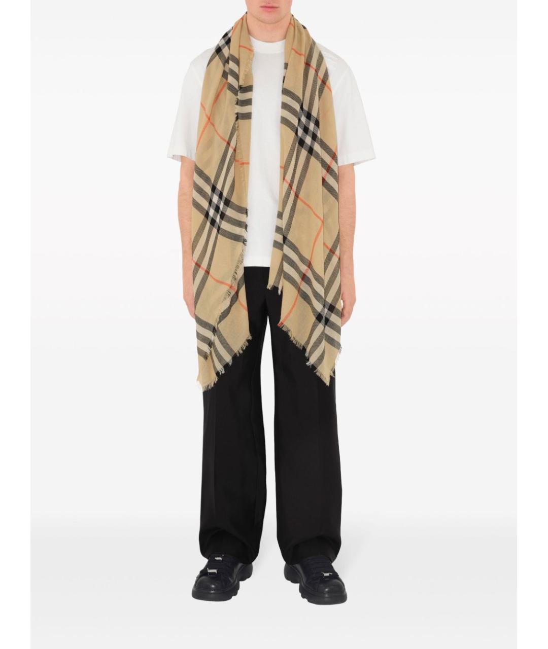 BURBERRY Бежевый шерстяной шарф, фото 4