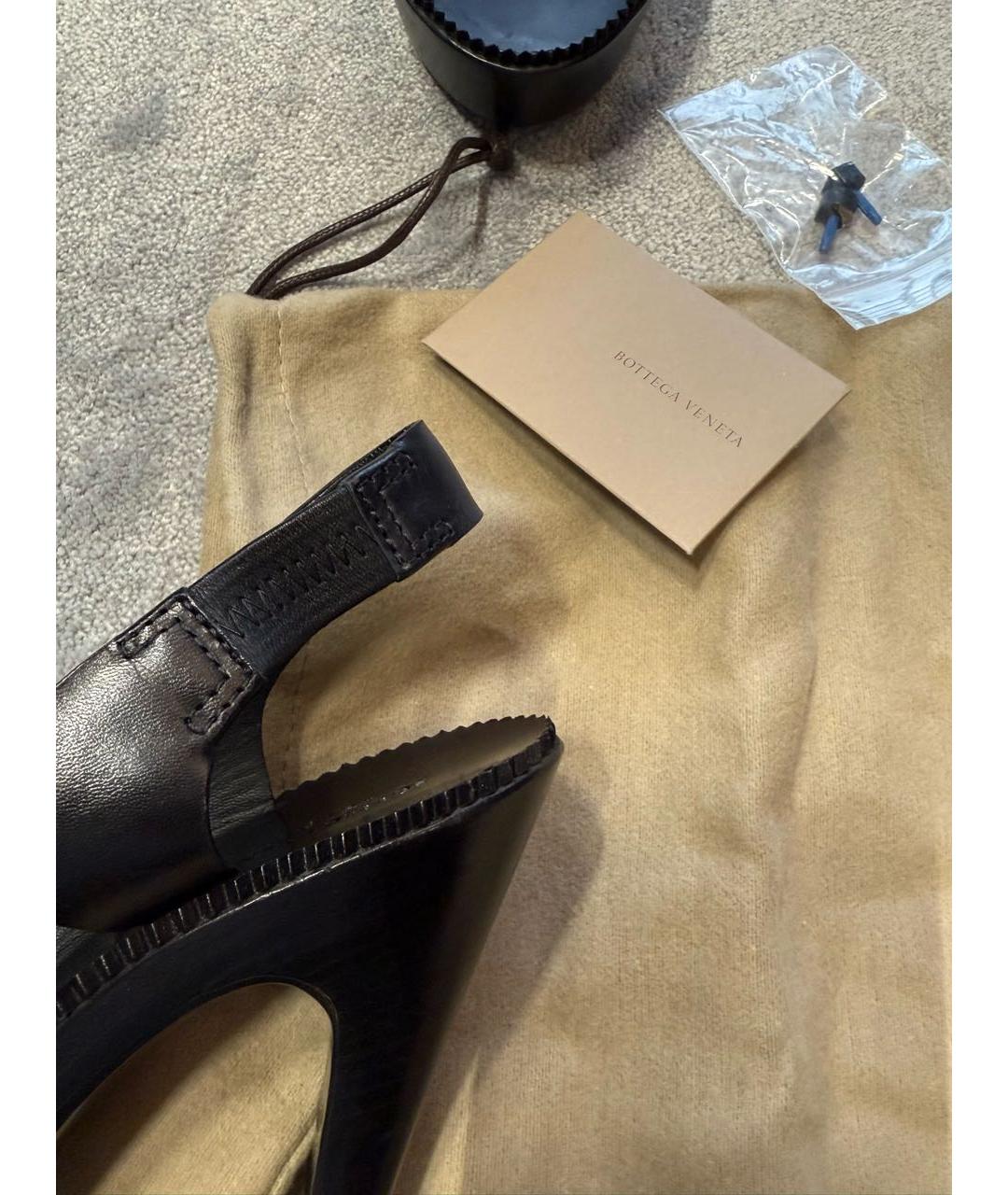 BOTTEGA VENETA Черные кожаные босоножки, фото 8