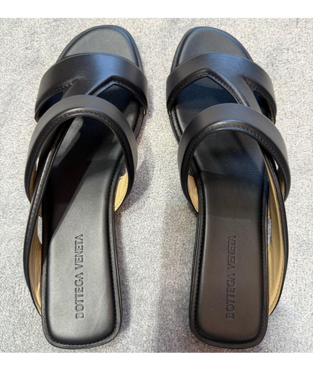 BOTTEGA VENETA Черные кожаные шлепанцы, фото 3