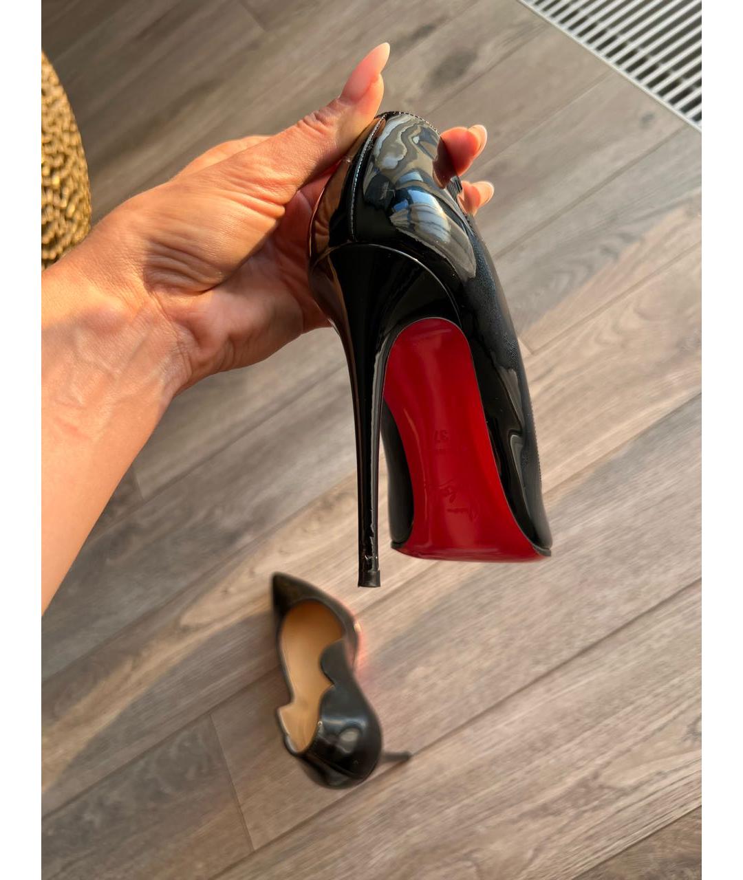 CHRISTIAN LOUBOUTIN Черные туфли из лакированной кожи, фото 7