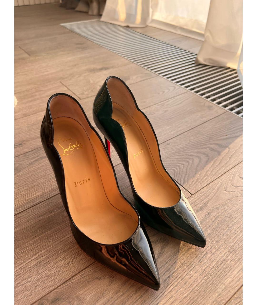 CHRISTIAN LOUBOUTIN Черные туфли из лакированной кожи, фото 2