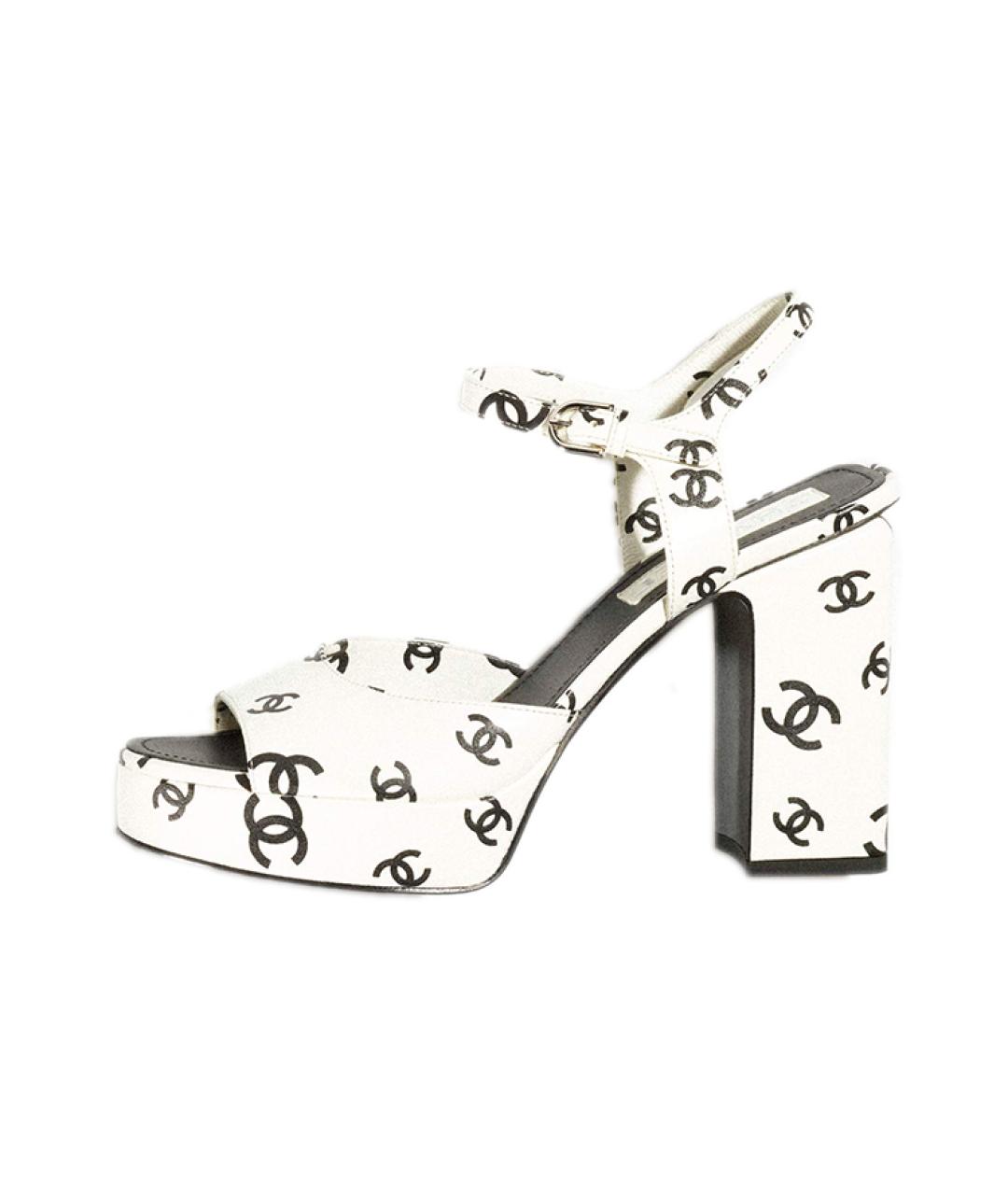 CHANEL Белые босоножки, фото 2