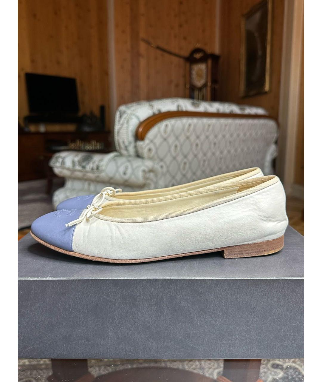 CHANEL Белые кожаные балетки, фото 9