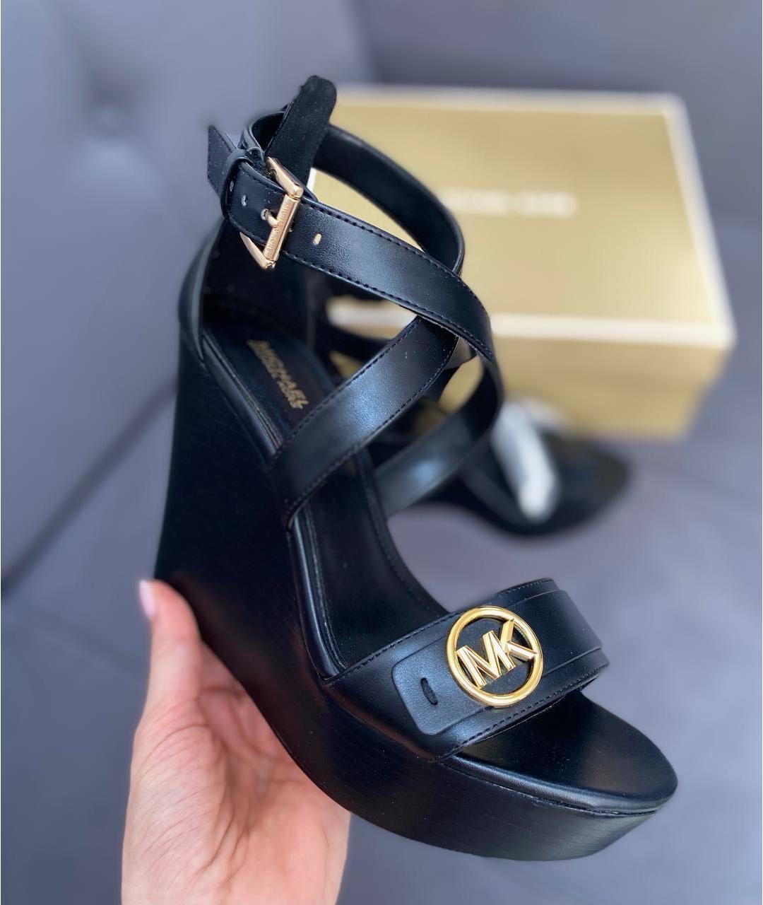 MICHAEL KORS Черные босоножки из искусственной кожи, фото 4