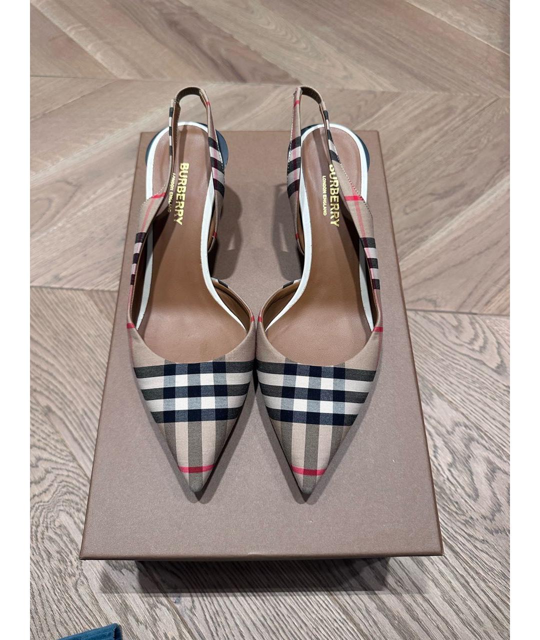 BURBERRY Кожаные лодочки на низком каблуке, фото 2