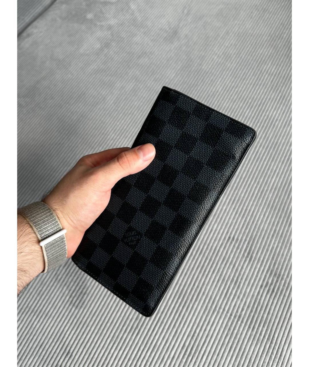 LOUIS VUITTON Черный кожаный кошелек, фото 7
